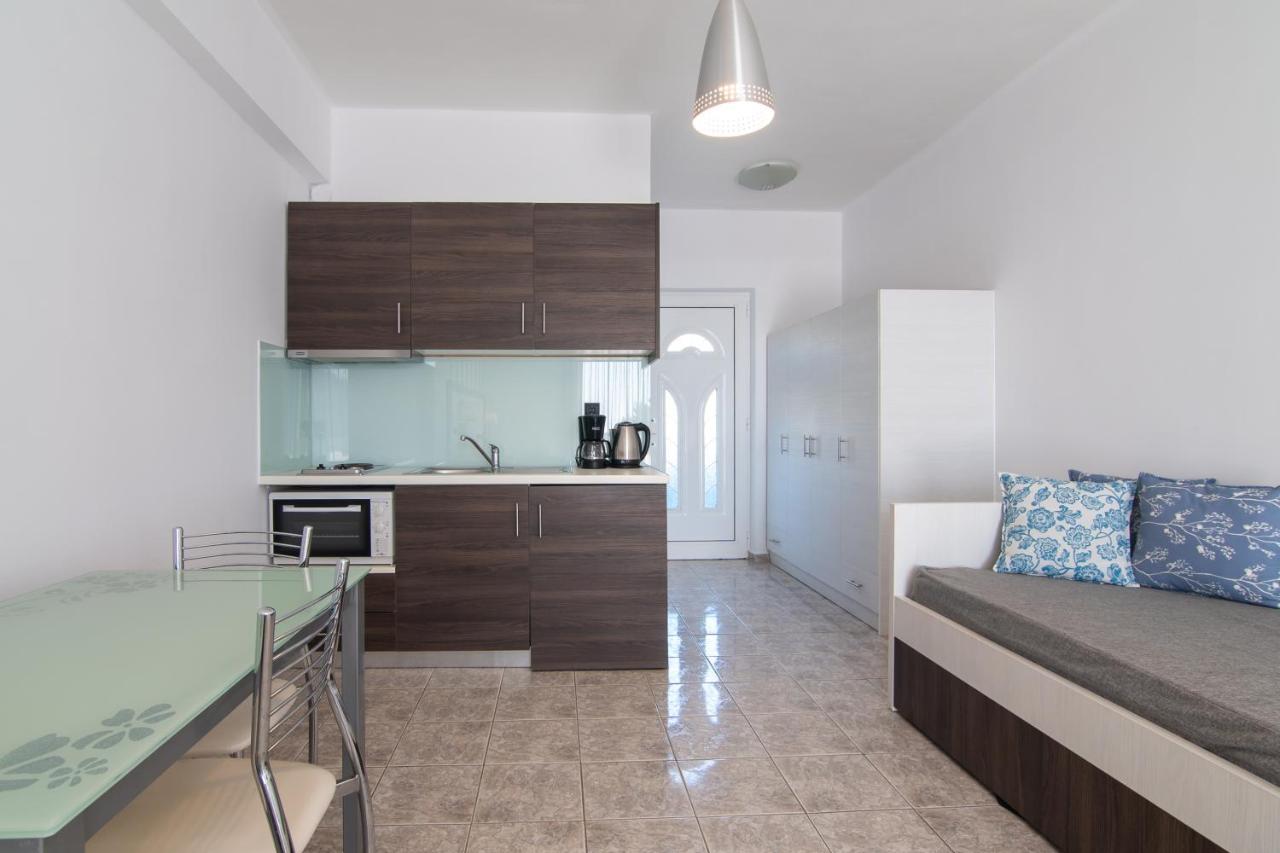 Mythos Apartments Damnoni Exterior foto